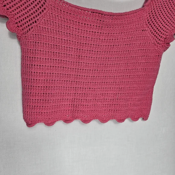 Forever 21 Pink Crocheted Cropped Top Size Large Front Button Accents Boho Y2K - Picture 6 of 10